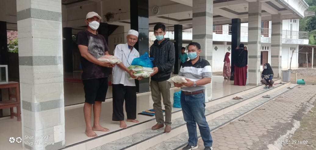 Jum'at Berkah SMSI Metro Lampung Berikan Santunan ke Panti Asuhan