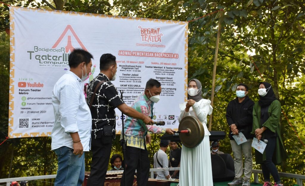 Wakil Walikota Metro Lampung Resmikan Backpacker Teater III "BUPER"