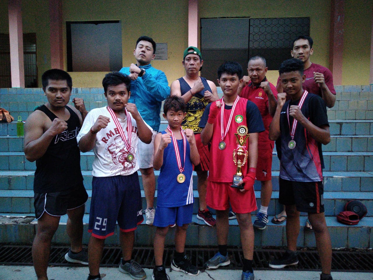 Altet Tinju Metro Boxing Camp Berprestasi Berhasil Raih 5 Medali