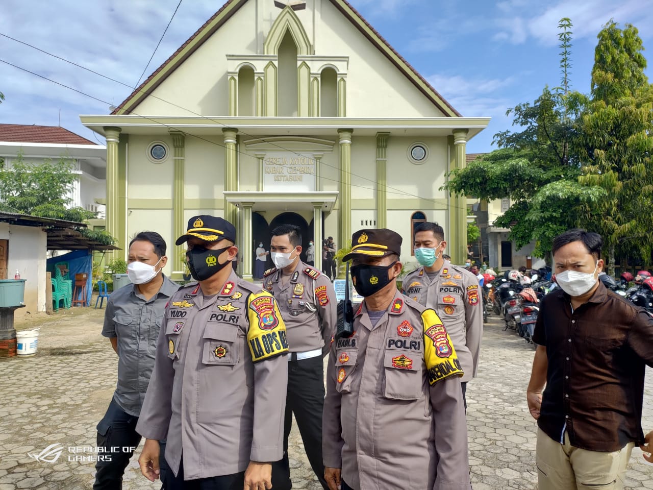 Kapolres Lampung Utara Pimpin Pengamanan, Jum'at Agung Berjalan Aman