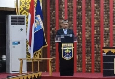 Walikota Metro Melantik dan Pengambilan Sumpah Inspektur Kota Metro Henri Dunan di Aula Pemda