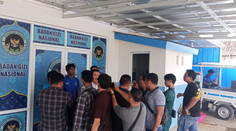 Origo Hasiholan, Konfirmasi Awak Media di Kantor SPPG